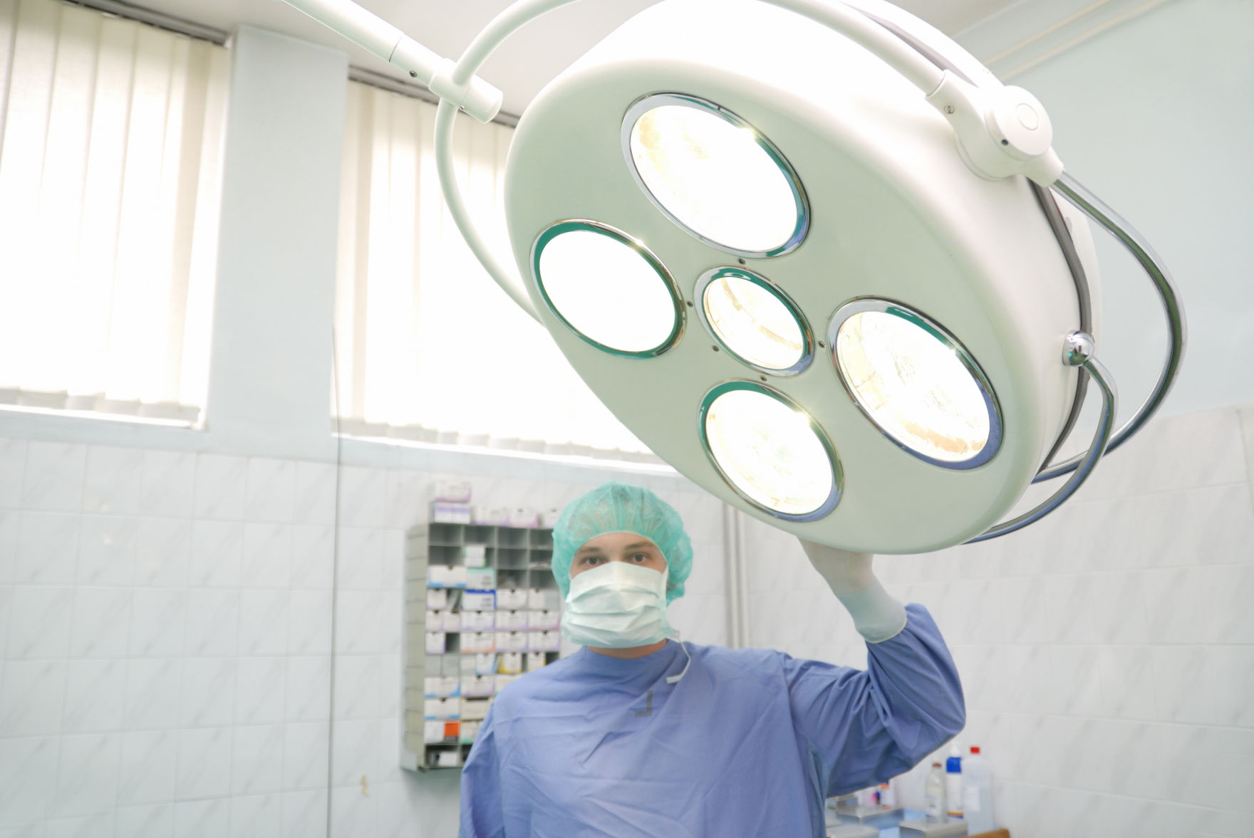 surgeon in surgery room